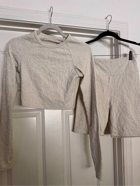 Twenty Montreal 3D Activewear size Small SET